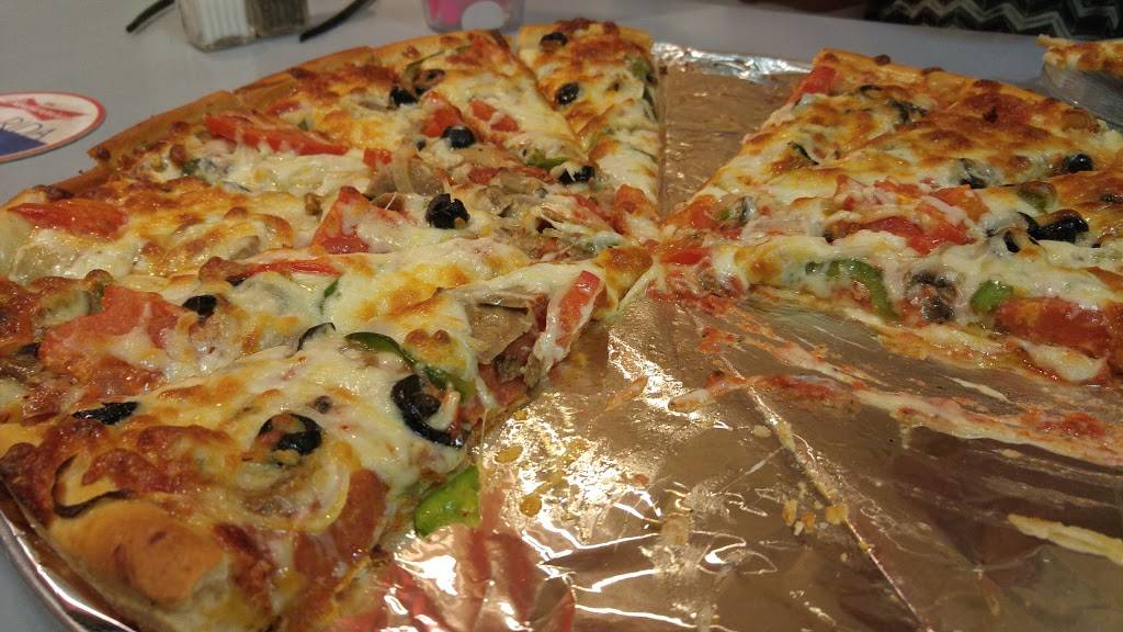 Ks Family Pizzeria & Restaurant | restaurant | 2000 Rio De Janeiro Ave # 7, Punta Gorda, FL 33983, USA | 9416256989 OR +1 941-625-6989