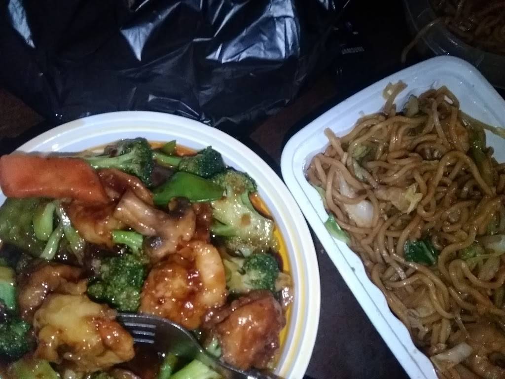 China Kitchen | restaurant | 109 W Main St, Waverly, VA 23890, USA | 8048348140 OR +1 804-834-8140
