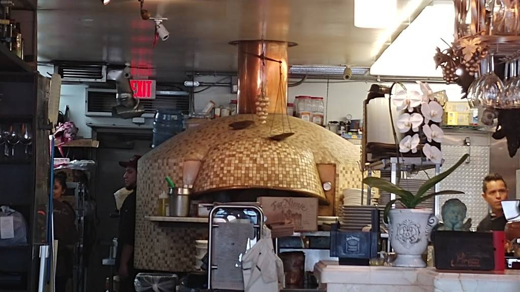 Pirozzi Corona Del Mar | restaurant | 2929 East Coast Hwy, Newport Beach, CA 92660, USA | 9496752932 OR +1 949-675-2932