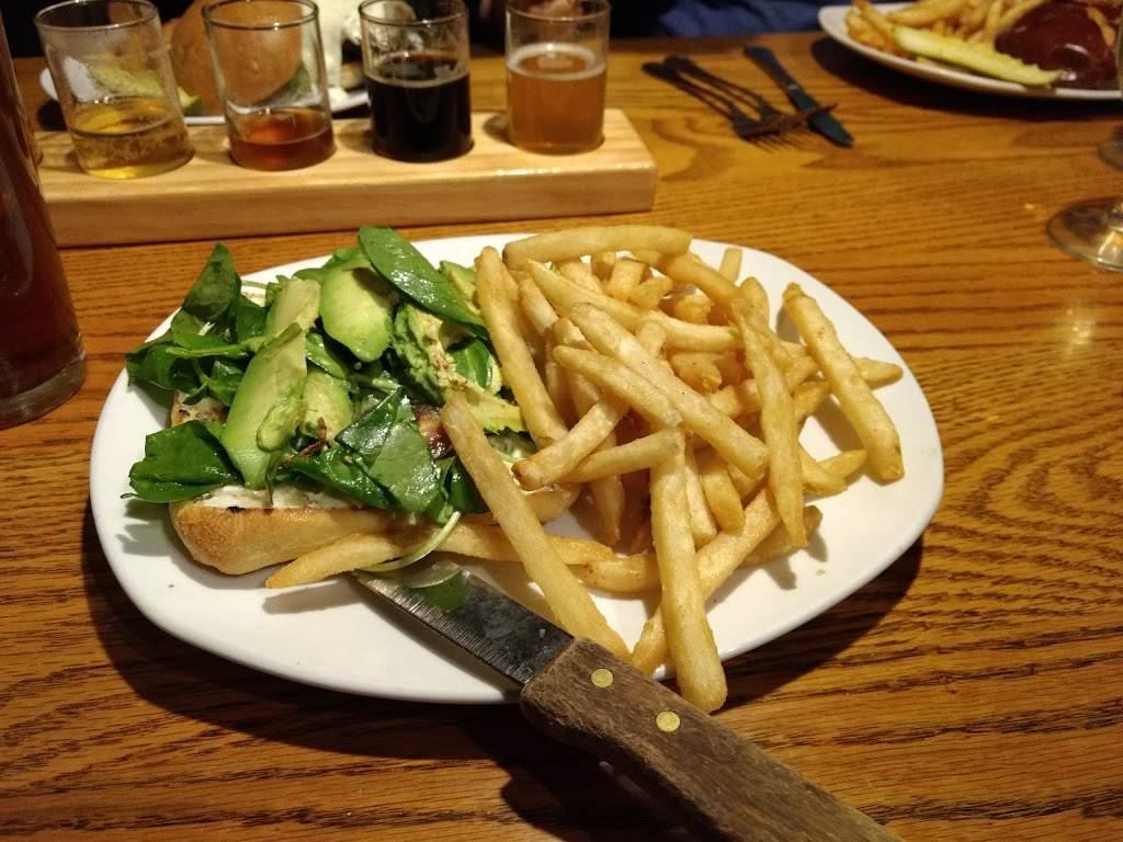 Grizzly Peak Brewing Co. | restaurant | 120 W Washington St, Ann Arbor, MI 48104, USA | 7347417325 OR +1 734-741-7325