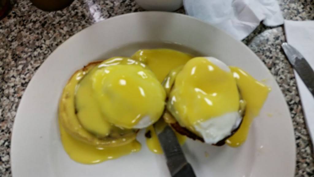 Uncle Als Sports Cafe | restaurant | 15846 W State Rd 84, Sunrise, FL 33326, USA | 9543894455 OR +1 954-389-4455