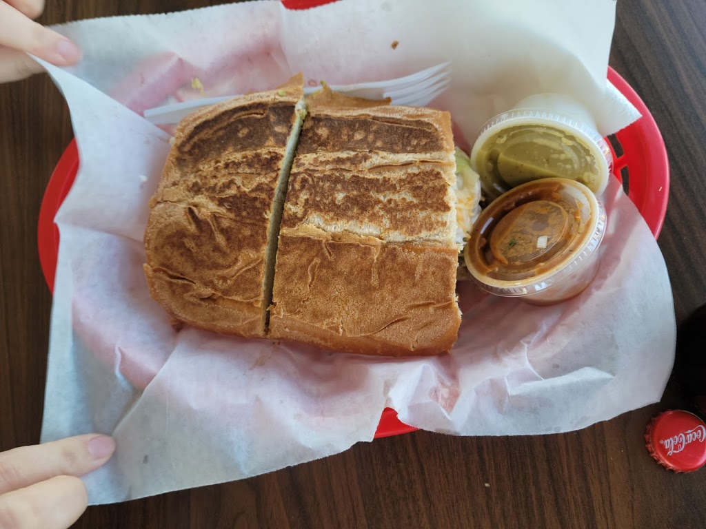 Taqueria Suyapa | restaurant | 46923 271st St, Tea, SD 57064, USA | 6052518906 OR +1 605-251-8906