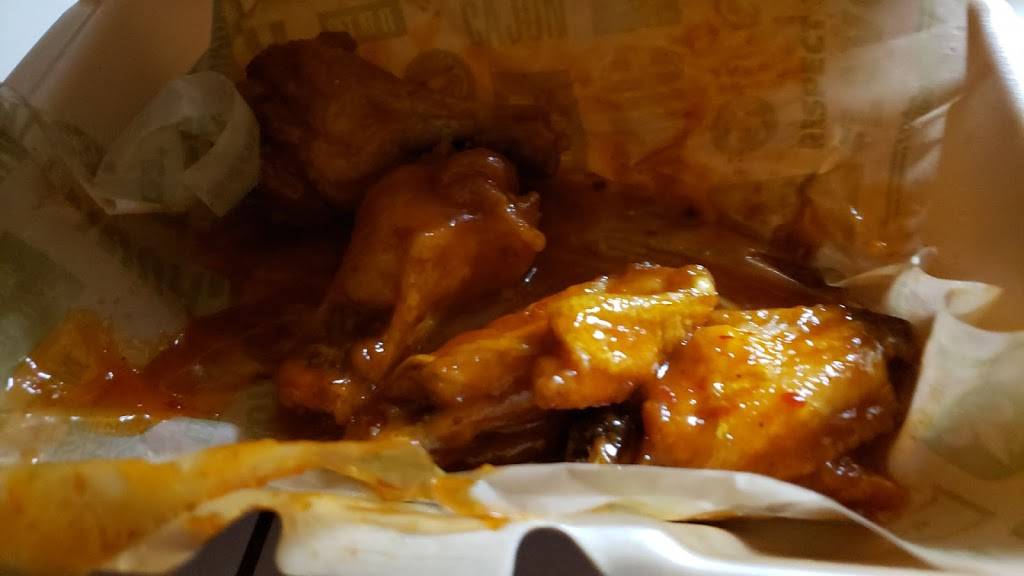 Wingstop | restaurant | 140 W Anaheim St, Wilmington, CA 90744, USA | 3105139464 OR +1 310-513-9464