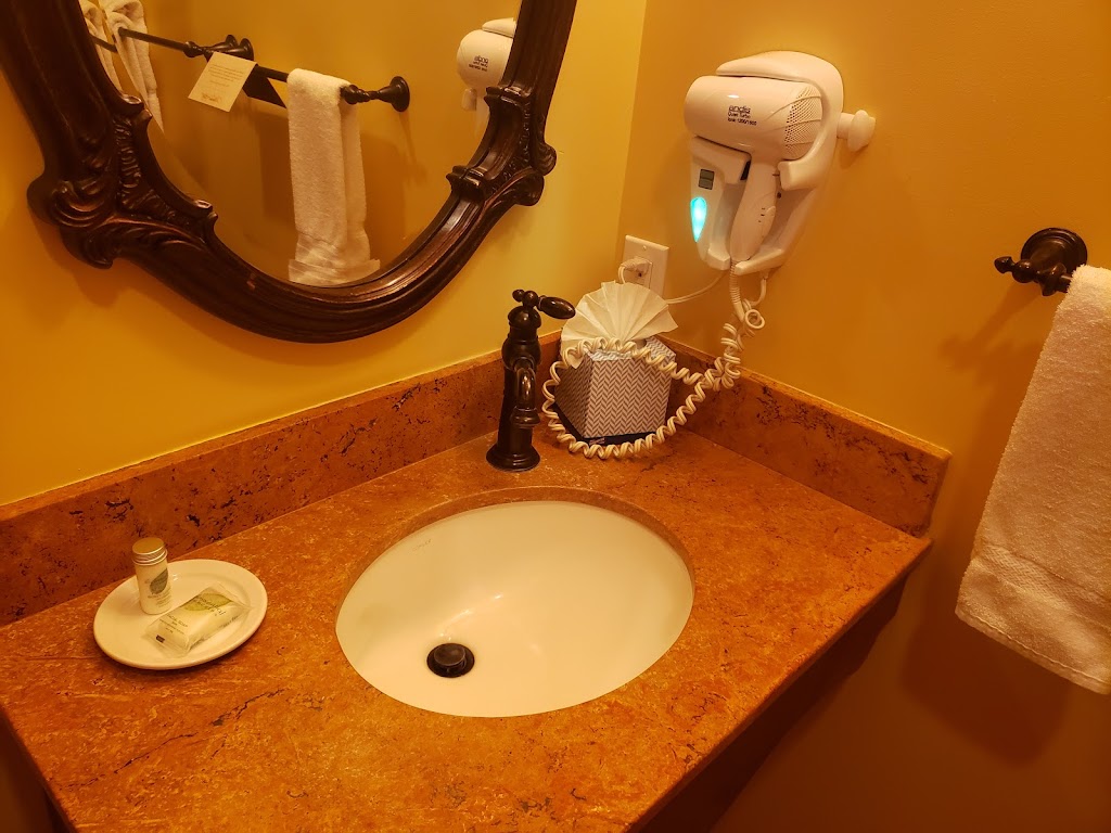 The Windsor Hotel | restaurant | 605 Grand Ave, Del Norte, CO 81132, USA | 7196579031 OR +1 719-657-9031