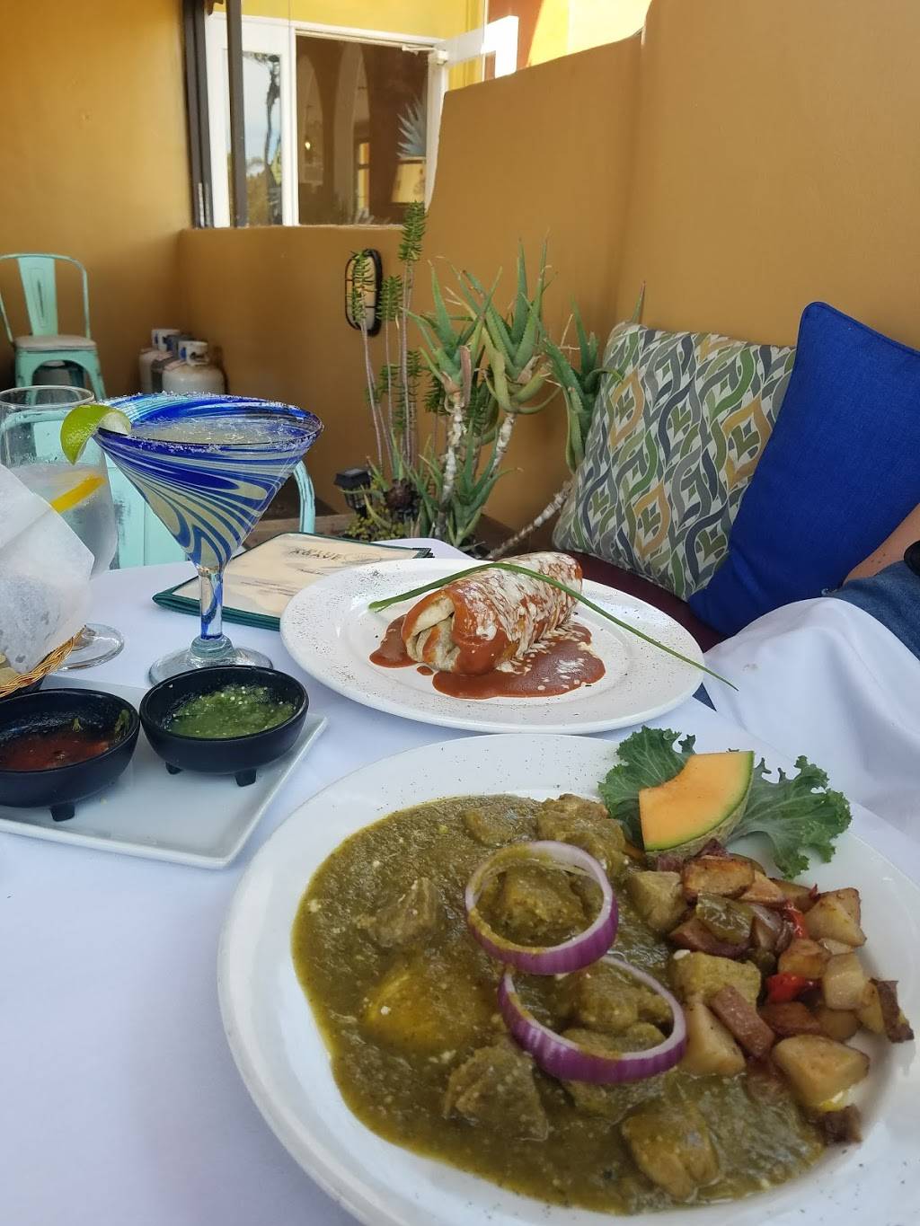 BLUE AGAVE RESTAURANT & TEQUILAS | restaurant | 185 E Santa Clara St, Ventura, CA 93001, USA | 8056679180 OR +1 805-667-9180