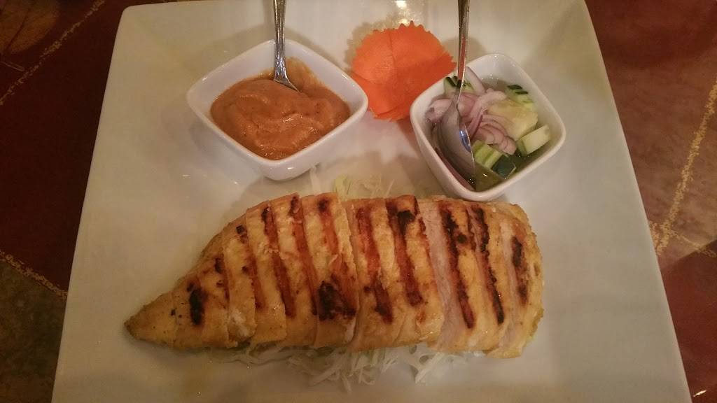 Mr.Thai Bistro | restaurant | 785 W Warner Rd #103, Gilbert, AZ 85233, USA | 4808996546 OR +1 480-899-6546