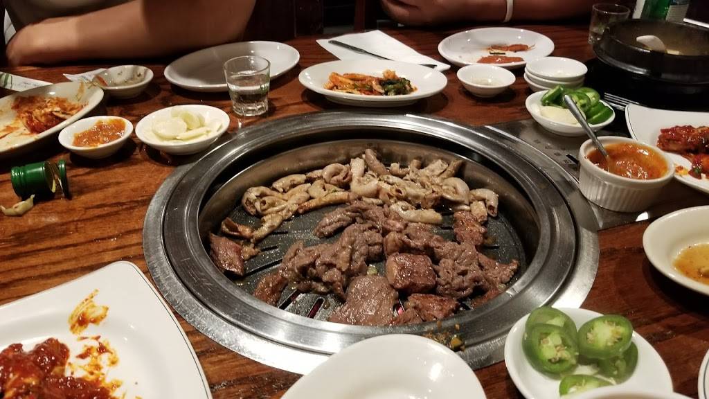 Tree | restaurant | 9504 Long Point Rd, Houston, TX 77055, USA | 8327676818 OR +1 832-767-6818