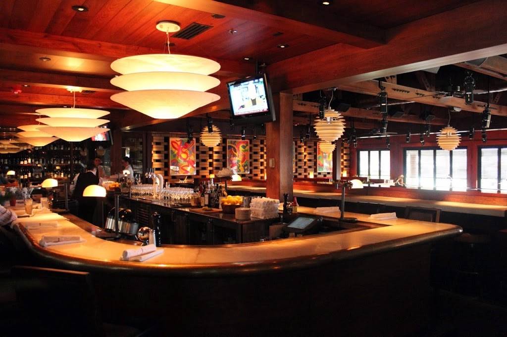 Houstons | restaurant | 2821 E Atlantic Blvd, Pompano Beach, FL 33062, USA | 9547839499 OR +1 954-783-9499