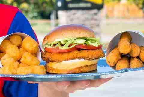 Sonic Drive-In | restaurant | 1021 W Frankford Rd, Carrollton, TX 75007, USA | 9722423104 OR +1 972-242-3104