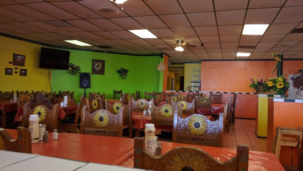 Las Fuentes Restaurant | restaurant | 3033 McRae Blvd, El Paso, TX 79925, USA | 9156339152 OR +1 915-633-9152