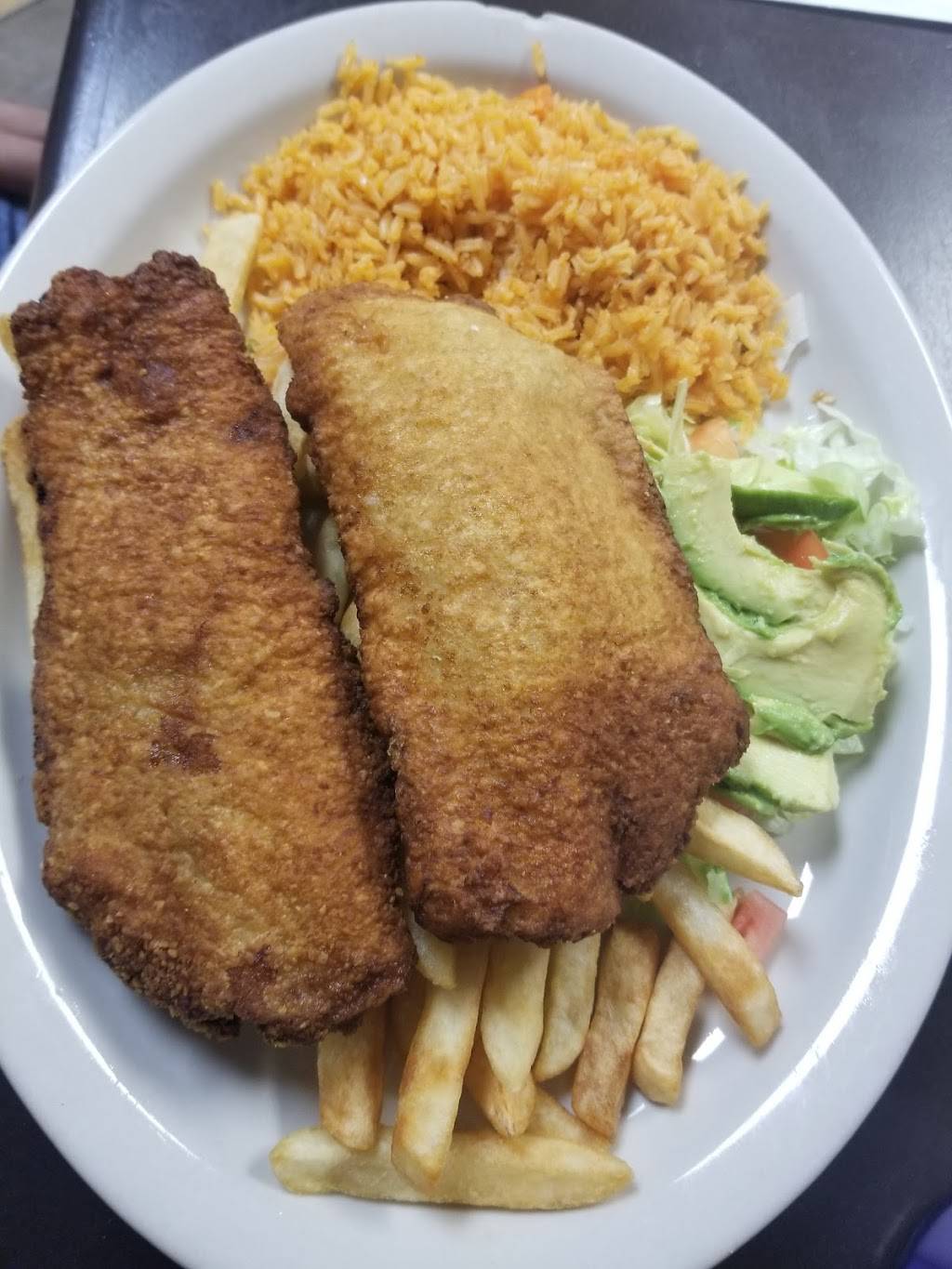 El Burrito Tapatio | restaurant | 3008 West Ave, San Antonio, TX 78201, USA | 2103201985 OR +1 210-320-1985