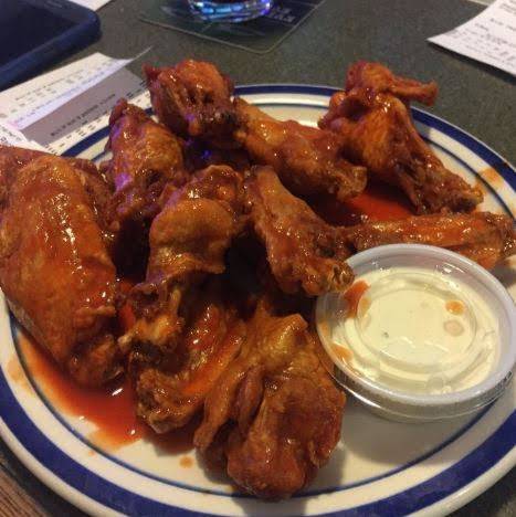 Champions Sports Bar & Grill | restaurant | 1042 Wehrle Dr, Buffalo, NY 14221, USA | 7164580786 OR +1 716-458-0786