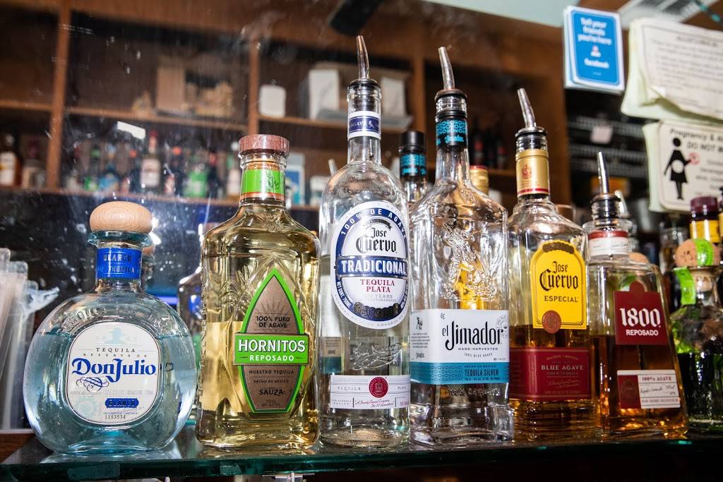 Big Reds Bar & Grill | restaurant | 11485 SW Scholls Ferry Rd #7168, Beaverton, OR 97008, USA | 5035794292 OR +1 503-579-4292