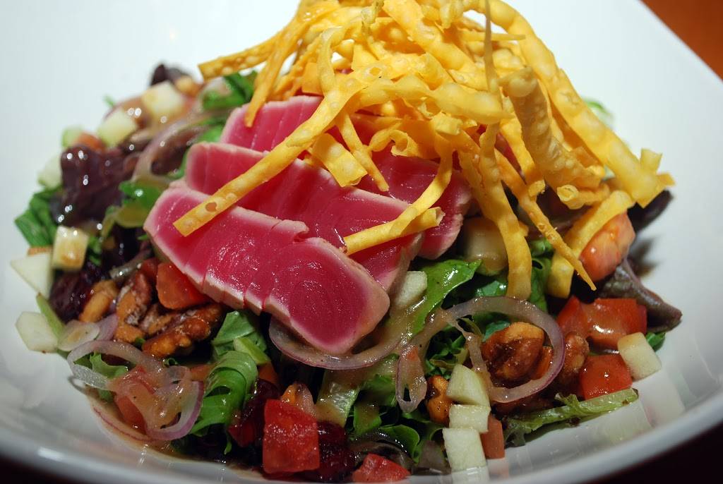 Chop House | restaurant | 4001 Meeting Way, High Point, NC 27265, USA | 3368417156 OR +1 336-841-7156