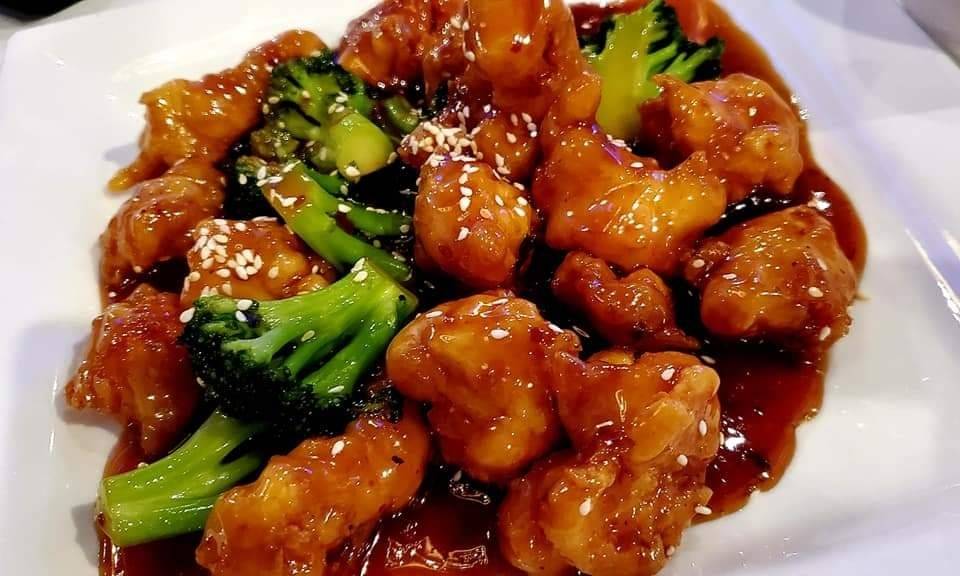 Charm Thai Bistro | restaurant | 2203 Spring Stuebner Rd #100, Spring, TX 77389, USA | 2815165555 OR +1 281-516-5555