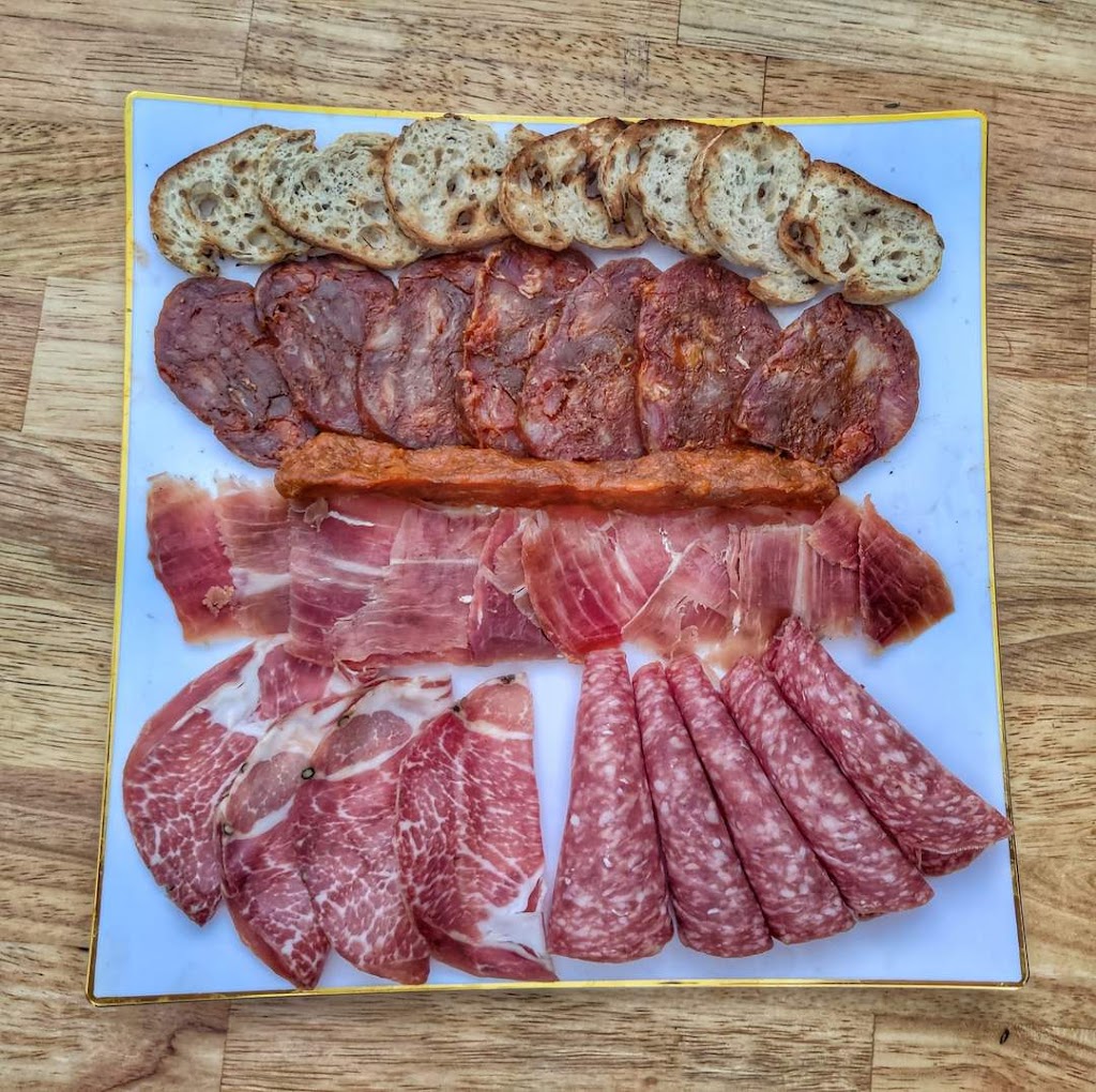 MNB Kitchen | meal takeaway | 2257 Coral Way, Miami, FL 33145, USA | 7865792498 OR +1 786-579-2498