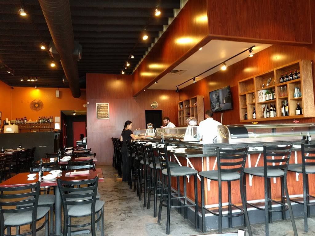 Crazy Fish | restaurant | 3015 Central Ave NE, Albuquerque, NM 87106, USA | 5052323474 OR +1 505-232-3474