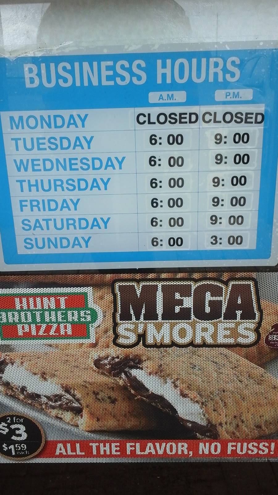 Big Earls | restaurant | 2999 TX-11, Pittsburg, TX 75686, USA | 9038563867 OR +1 903-856-3867