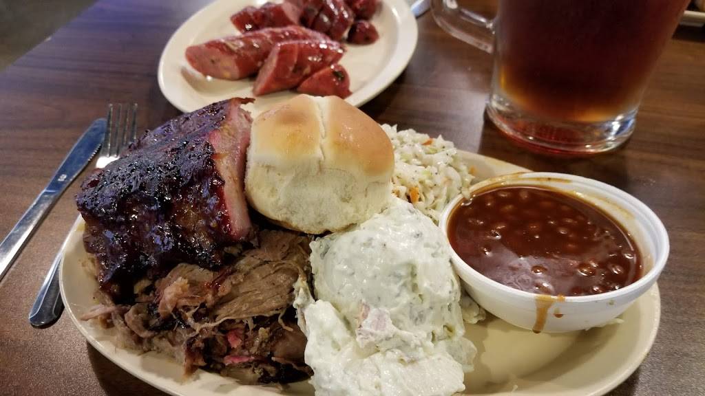 Whole Hog Cafe | restaurant | 3009 N College Ave, Fayetteville, AR 72703, USA | 4794399270 OR +1 479-439-9270