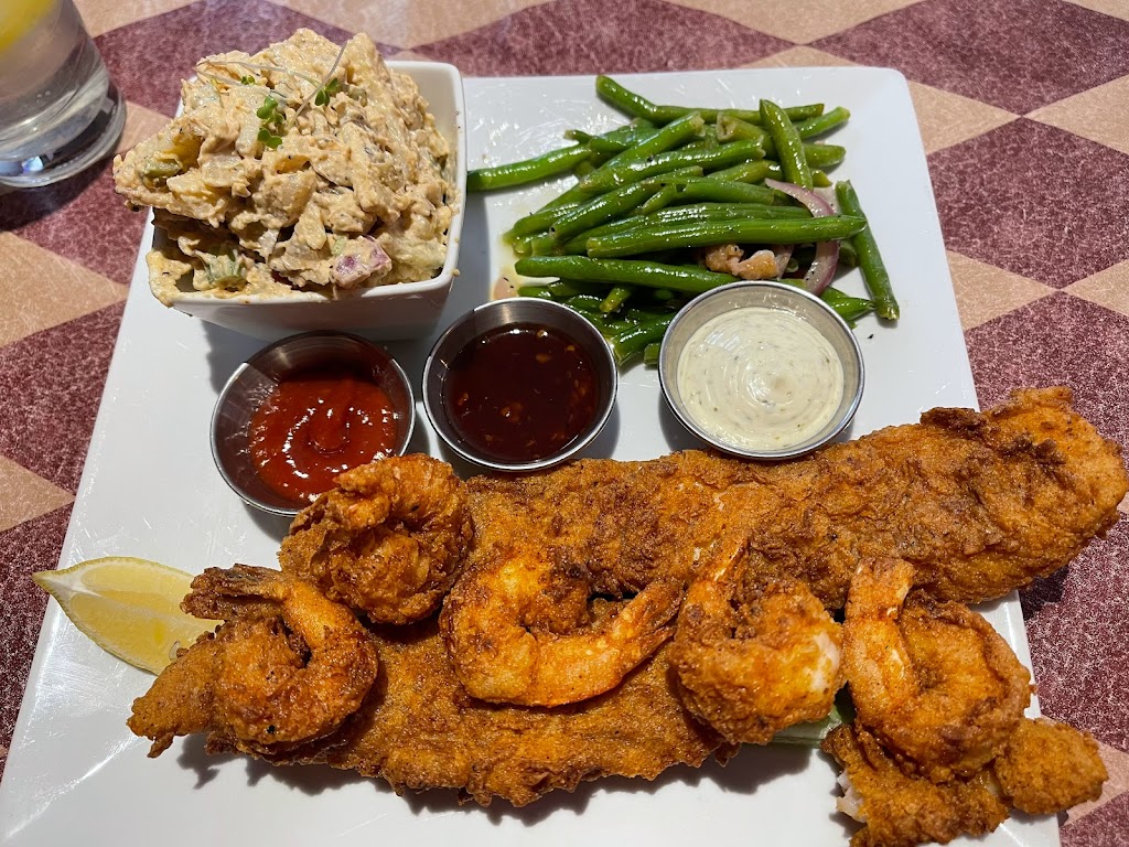 Wahoos Seafood Co. | restaurant | 905 Sidney Baker St, Kerrville, TX 78028, USA | 8304963506 OR +1 830-496-3506