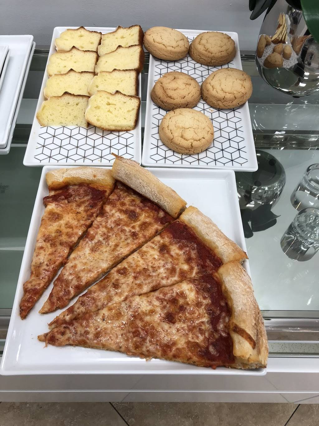 4 Brothers Italian Restaurant | meal delivery | 7323 W Atlantic Ave, Delray Beach, FL 33446, USA | 5614963990 OR +1 561-496-3990