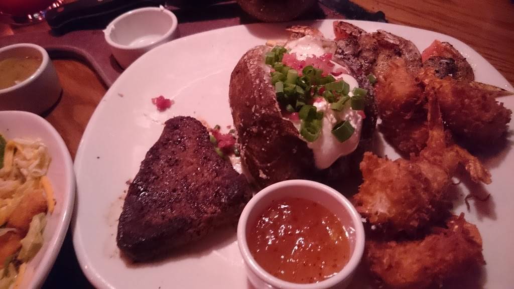 Outback Steakhouse | restaurant | 22680 Centerpoint Dr, Moreno Valley, CA 92553, USA | 9516564242 OR +1 951-656-4242