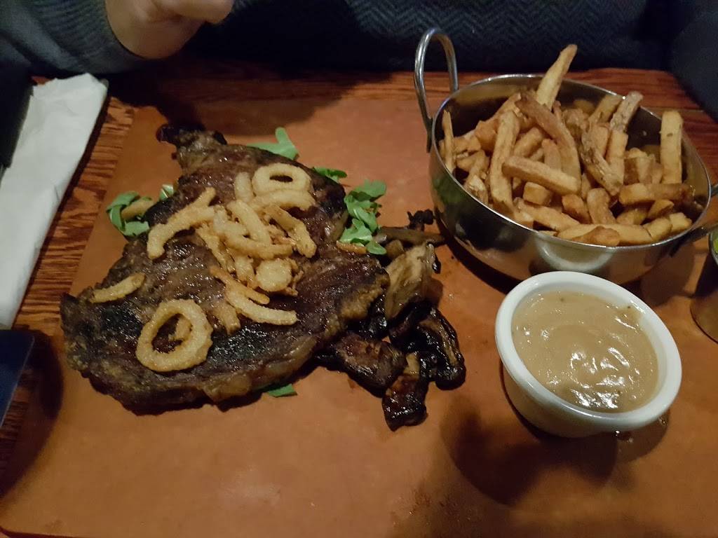 Barley Mow Orleans | restaurant | 2034 Tenth Line Rd, Orléans, ON K4A 4X4, Canada | 6138415111 OR +1 613-841-5111