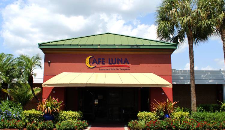 Cafe Luna at Ramada Inn | restaurant | 1100 Tamiami Trail N, Naples, FL 34102, USA | 2392345323 OR +1 239-234-5323