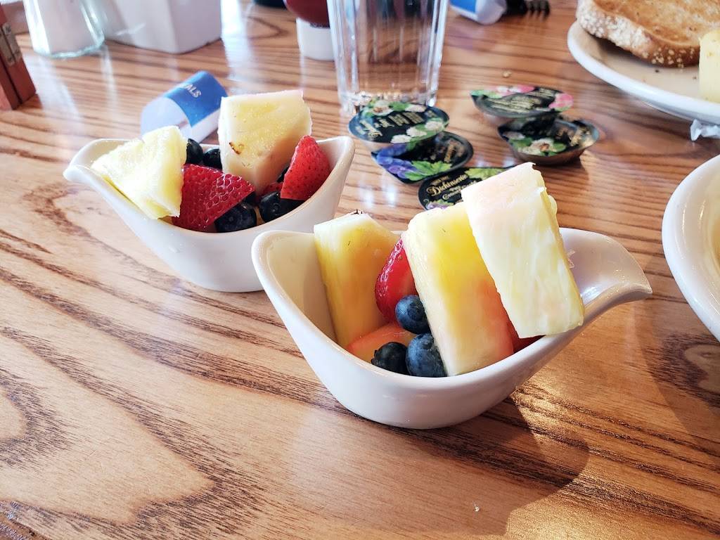 Cracker Barrel Old Country Store | restaurant | 8355 Razorback Rd, Colorado Springs, CO 80920, USA | 7192607721 OR +1 719-260-7721