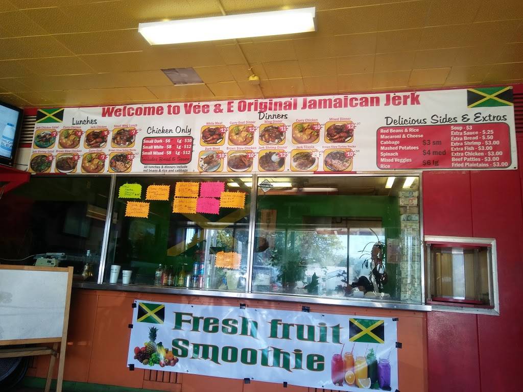 Vee and E Original Jamaican Jerk Chicken | restaurant | 3712 Grant St, Gary, IN 46408, USA | 2195122446 OR +1 219-512-2446