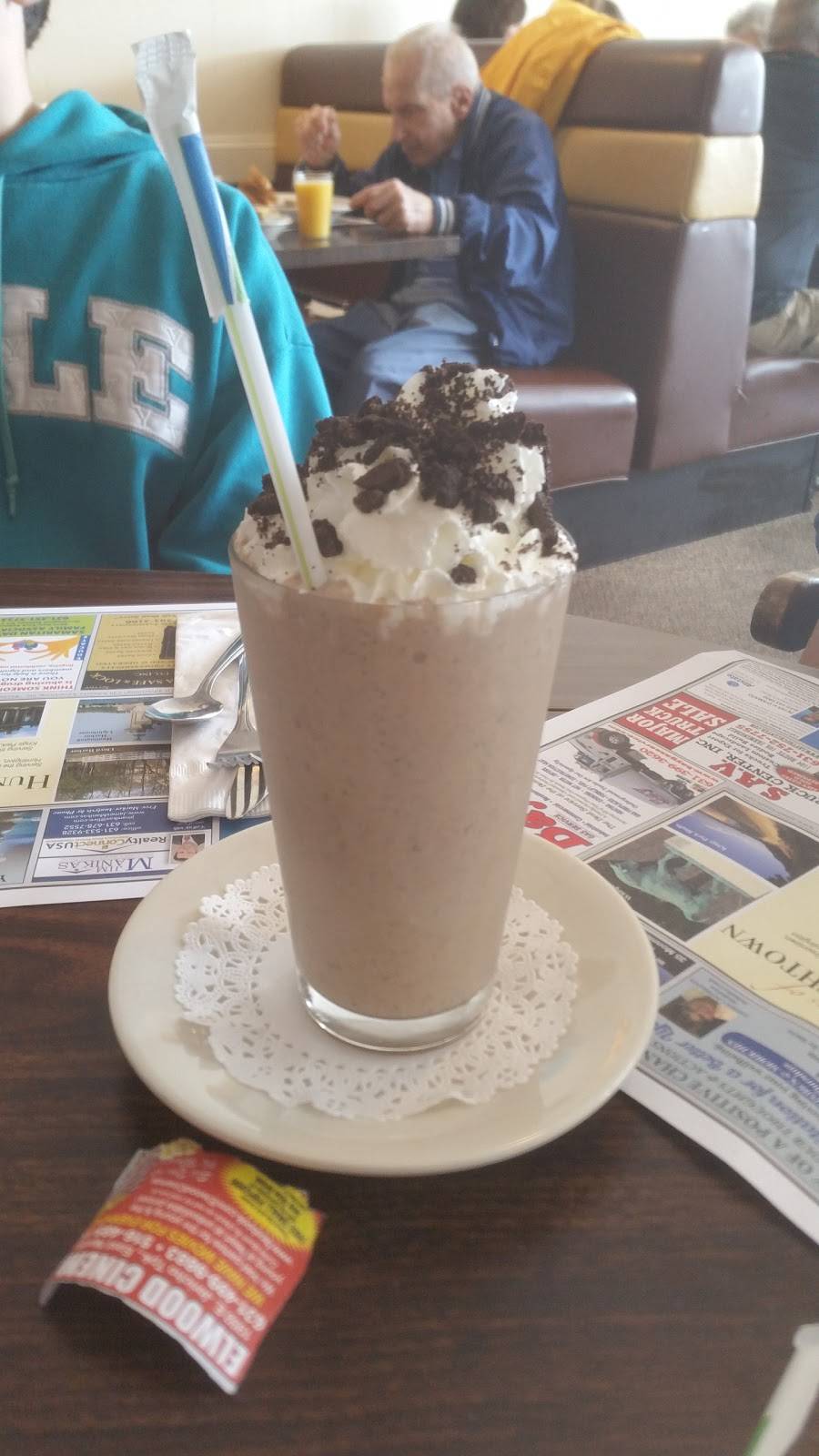 Greenlawn Family Restaurant | restaurant | 753 Pulaski Rd, Greenlawn, NY 11740, USA | 6317570991 OR +1 631-757-0991