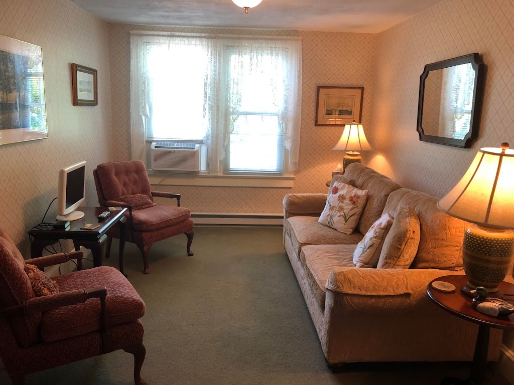 Channel Bass Inn Bed & Breakfast - Restaurant | restaurant | 6228 Church St, Chincoteague, VA 23336, USA | 7573366148 OR +1 757-336-6148