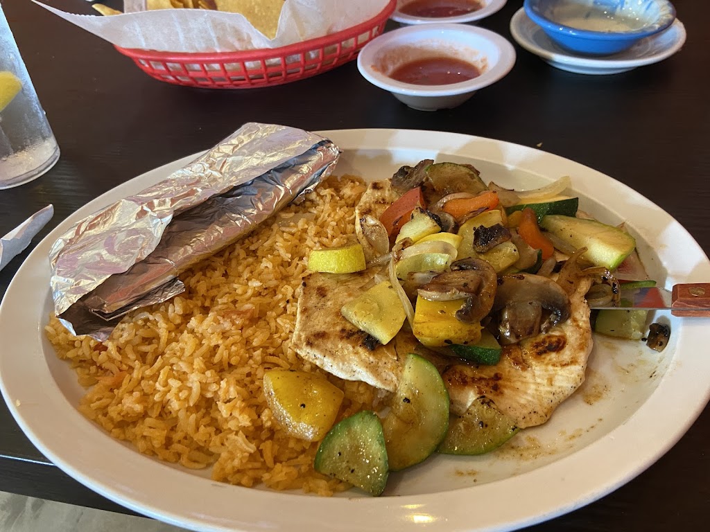 EL AZTECA MEXICAN GRLL | restaurant | 1060 Chinoe Rd Suite 104, Lexington, KY 40502, USA | 8595235647 OR +1 859-523-5647