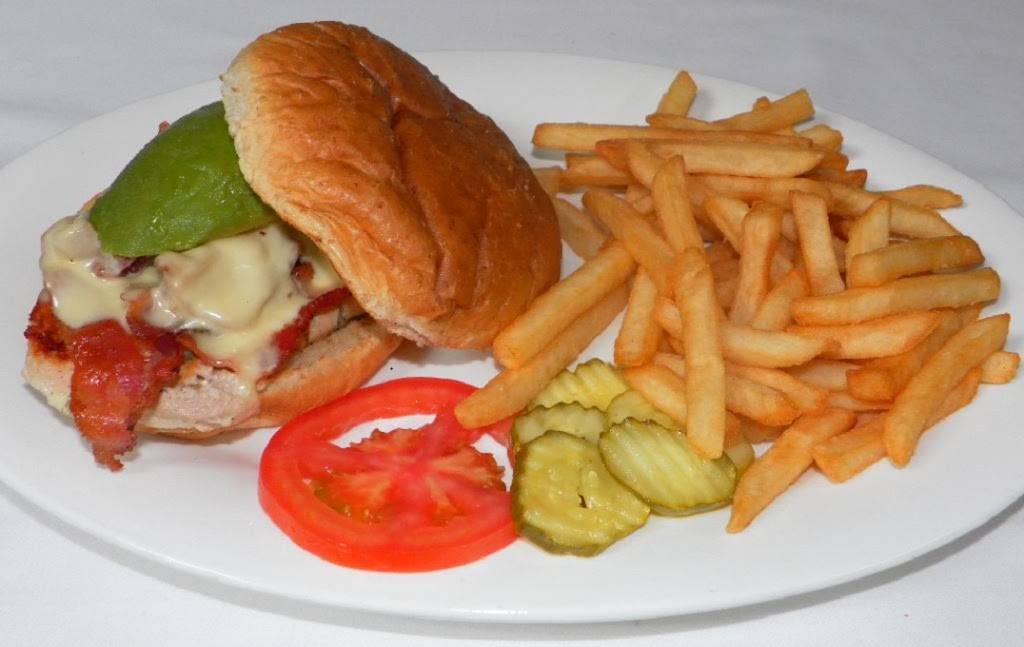 Eddys Family Dining | restaurant | 30149 Ford Rd, Garden City, MI 48135, USA | 7344229100 OR +1 734-422-9100