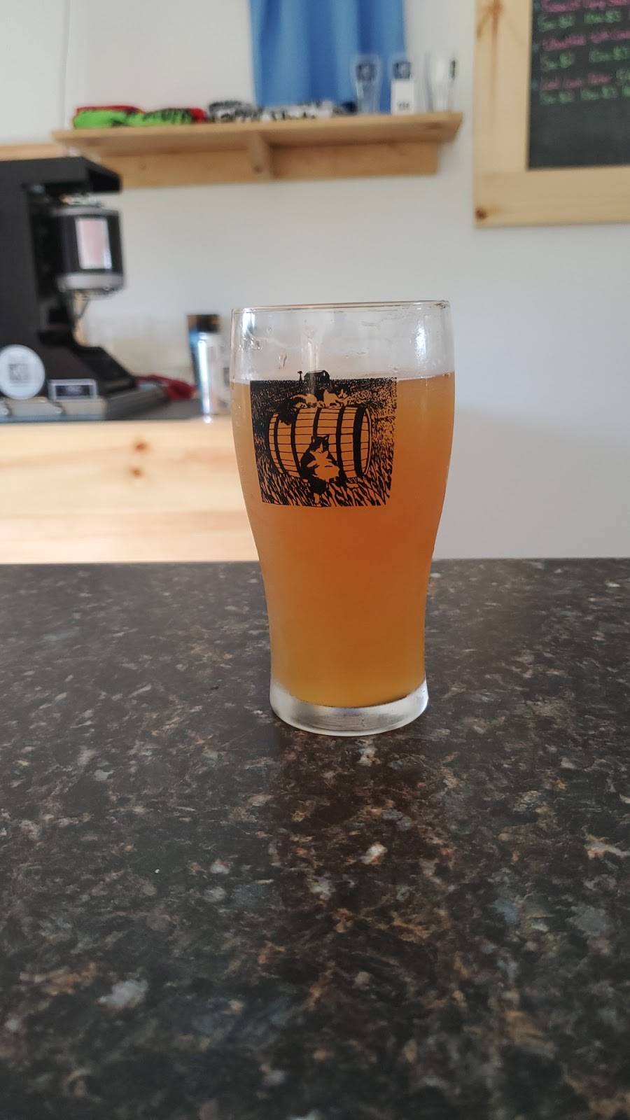 Harry Stuff Brewing company | restaurant | 4319 US-6, Wawaka, IN 46794, USA | 2603509137 OR +1 260-350-9137