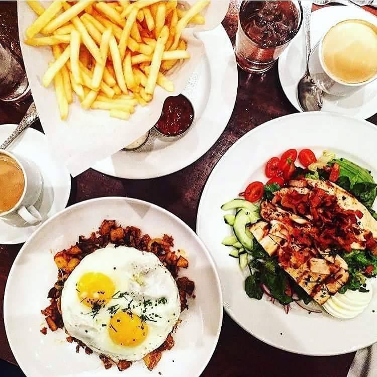 Gleasons Tavern | restaurant | 206 W 41st St, New York, NY 10036, USA | 2123022167 OR +1 212-302-2167