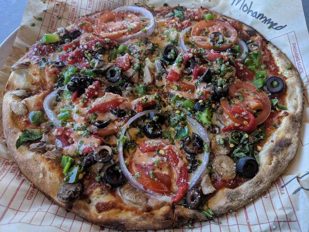 Blaze Pizza | meal takeaway | 110 S Fairfax Ave, Los Angeles, CA 90036, USA | 3239311197 OR +1 323-931-1197