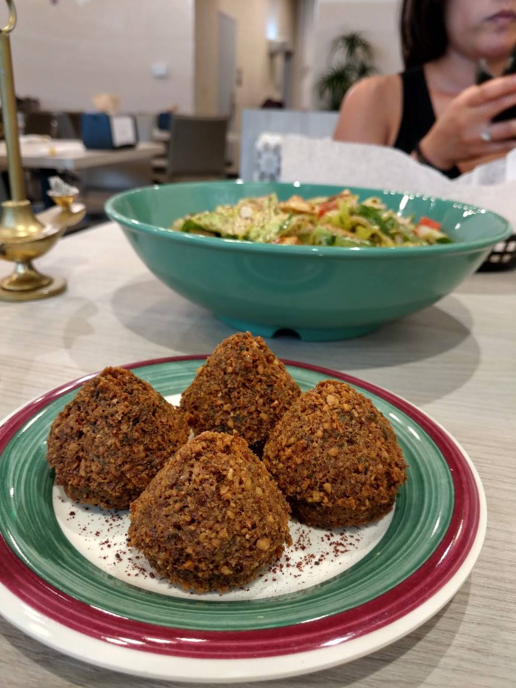 Aladdins Mediterranean Grill | restaurant | 1568 Avenue Pl D1-150, Atlanta, GA 30322, USA | 4047484587 OR +1 404-748-4587