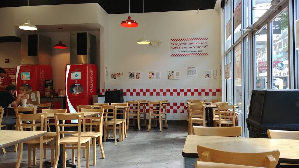 Five Guys | meal takeaway | 269 Patriot Pl, Foxborough, MA 02035, USA | 5082039441 OR +1 508-203-9441