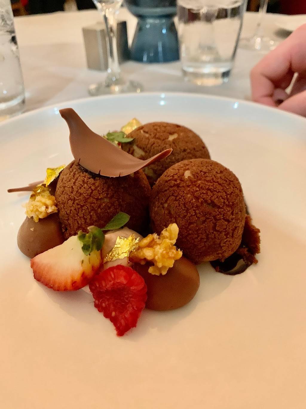 Latitude & Longitude | restaurant | 8701 World Center Dr, Orlando, FL 32821, USA | 4072388528 OR +1 407-238-8528