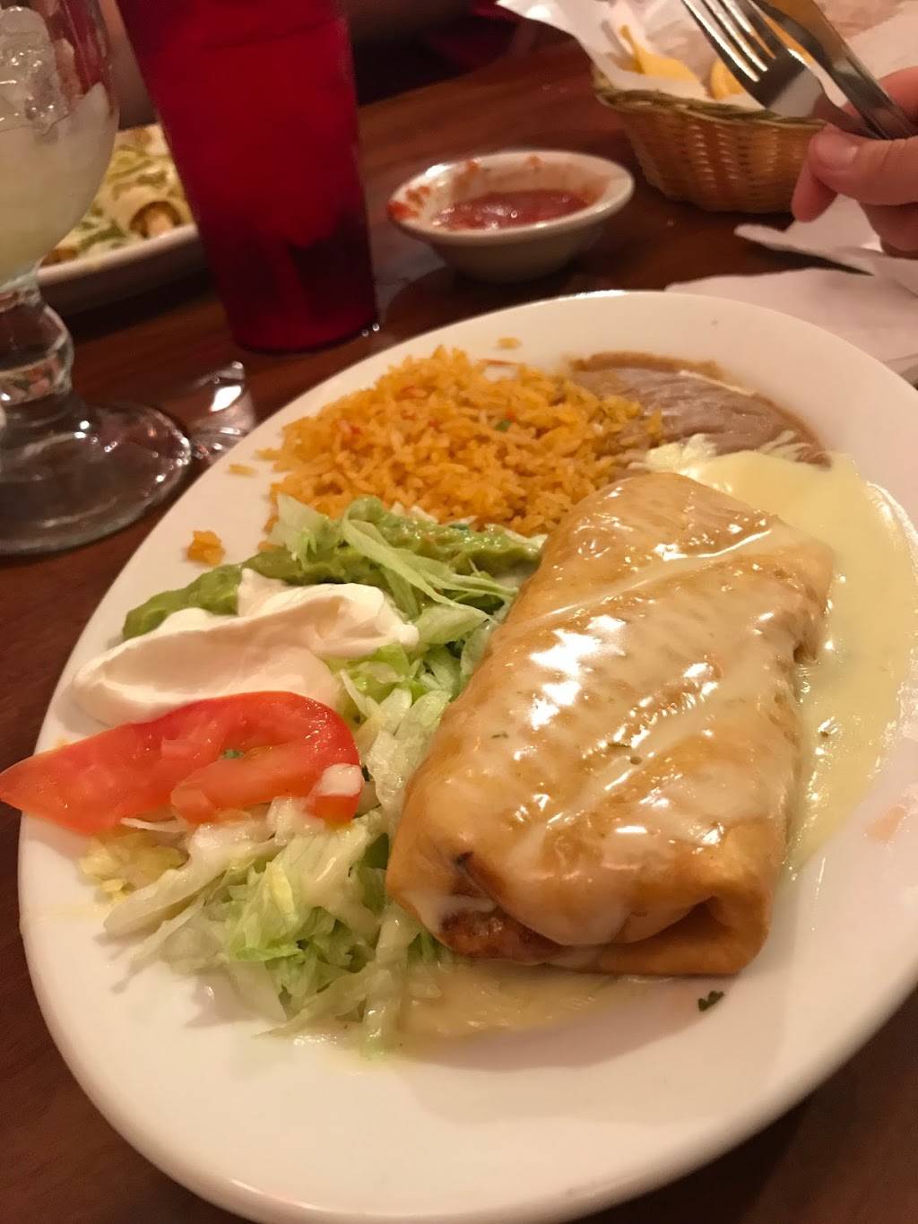 El Mezcal Mexican Restaurant | restaurant | 705 Texas Blvd # B, Bethalto, IL 62010, USA | 6183778902 OR +1 618-377-8902