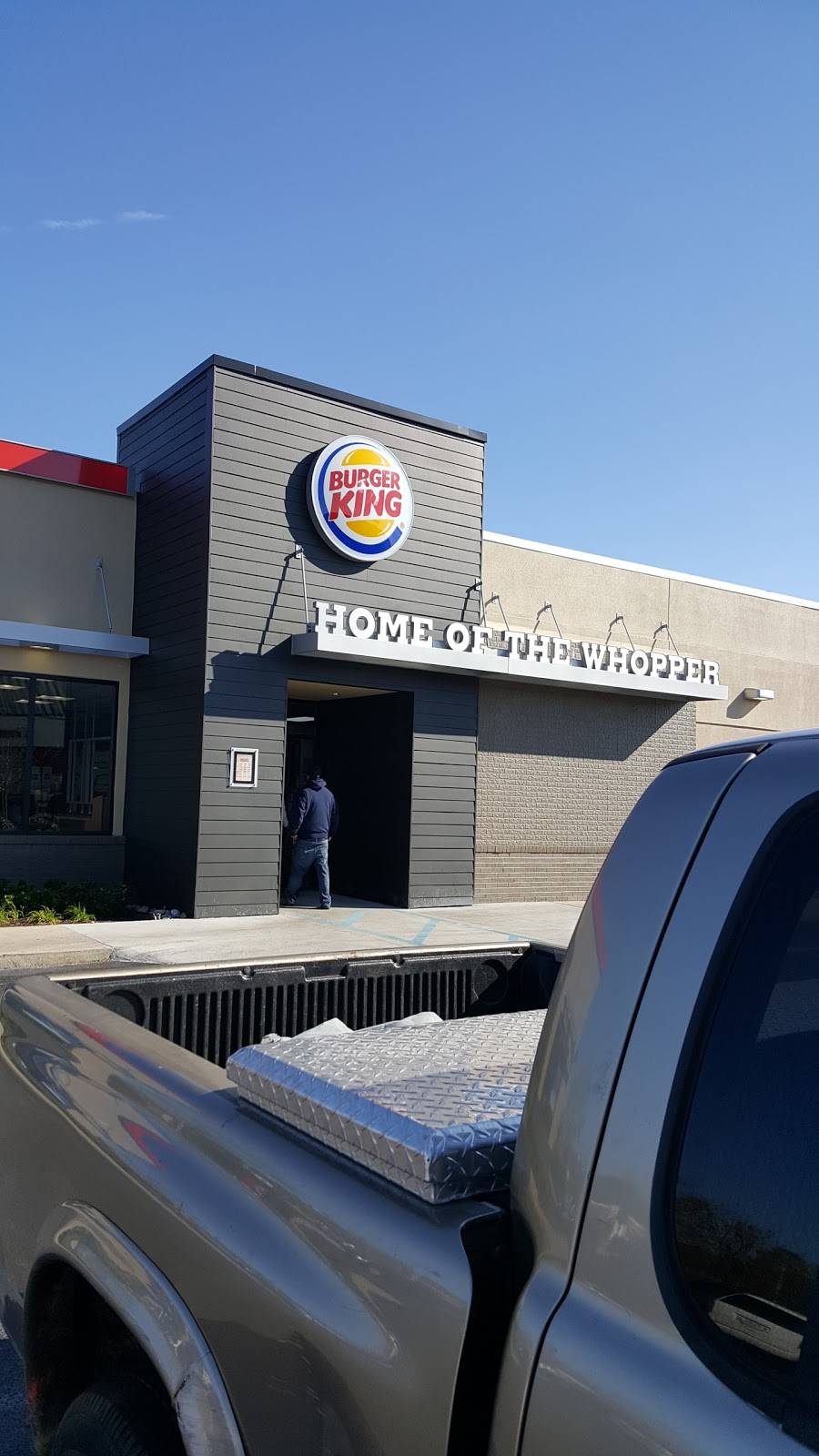 Burger King | restaurant | 2817 Godwin Blvd, Suffolk, VA 23434, USA | 7579230518 OR +1 757-923-0518