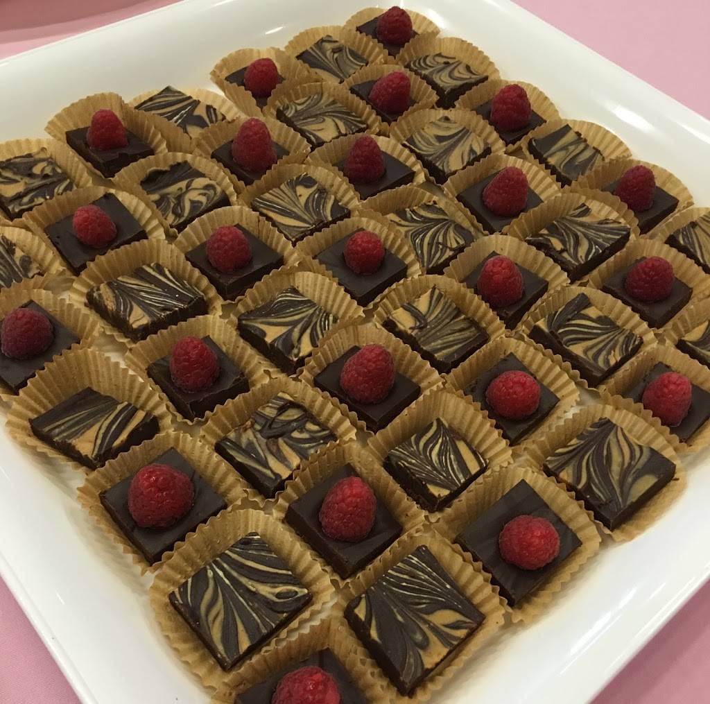 Veganics Vegan Catering | bakery | 12809 Venice Blvd, Los Angeles, CA 90066, USA | 3103908343 OR +1 310-390-8343