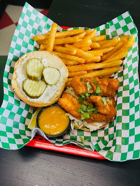 The Battered Fish & Chips | restaurant | 3820 Commercial St SE, Salem, OR 97302, USA | 5039676767 OR +1 503-967-6767