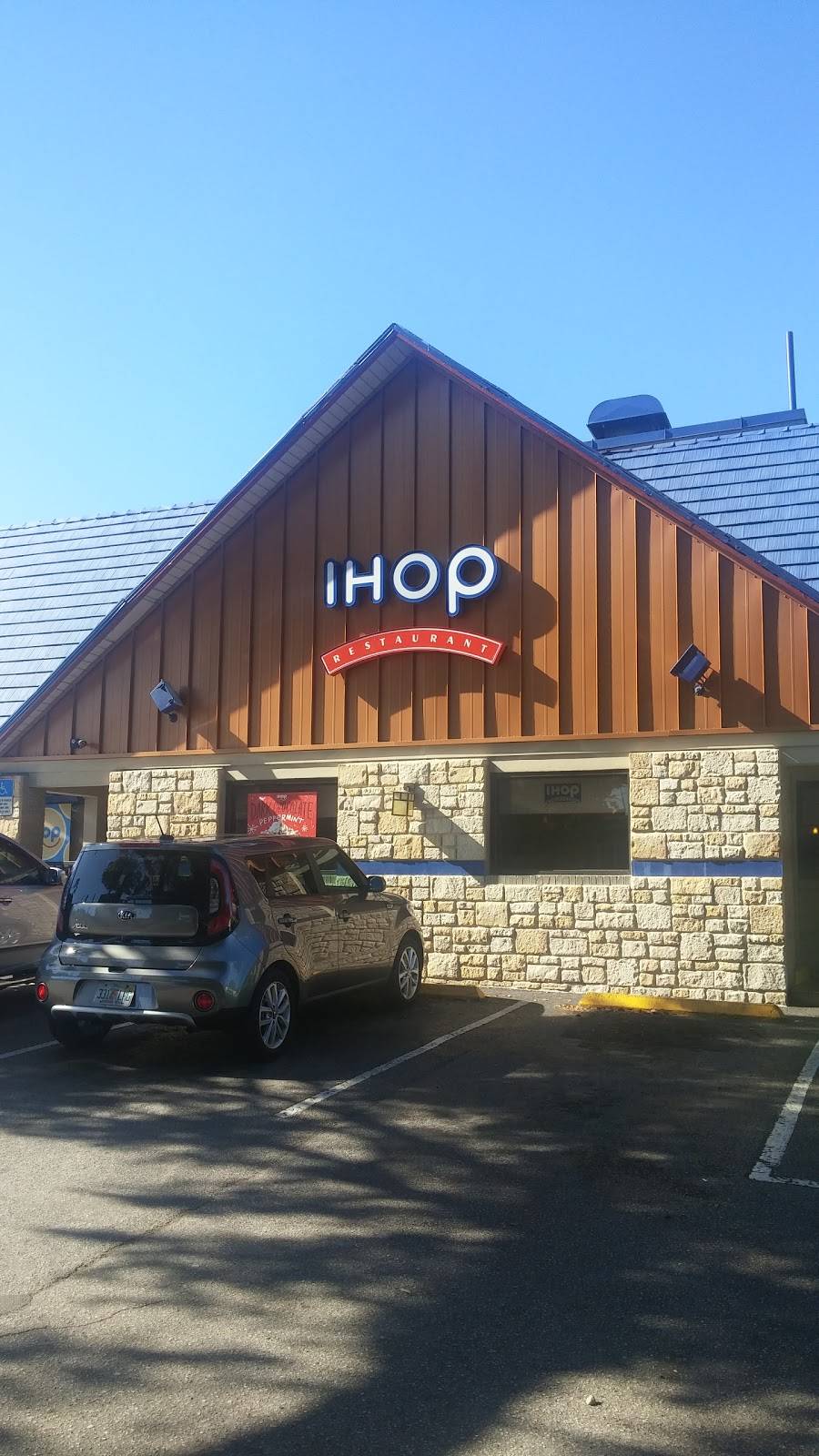 IHOP | restaurant | 647 E Colonial Dr, Orlando, FL 32803, USA | 4078968313 OR +1 407-896-8313