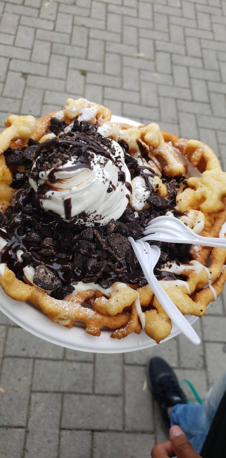 Alphorn Funnel Cakes | restaurant | 1 Canadas Wonderland Drive, Maple, ON L6A 1S6, Canada | 9058327000 OR +1 905-832-7000