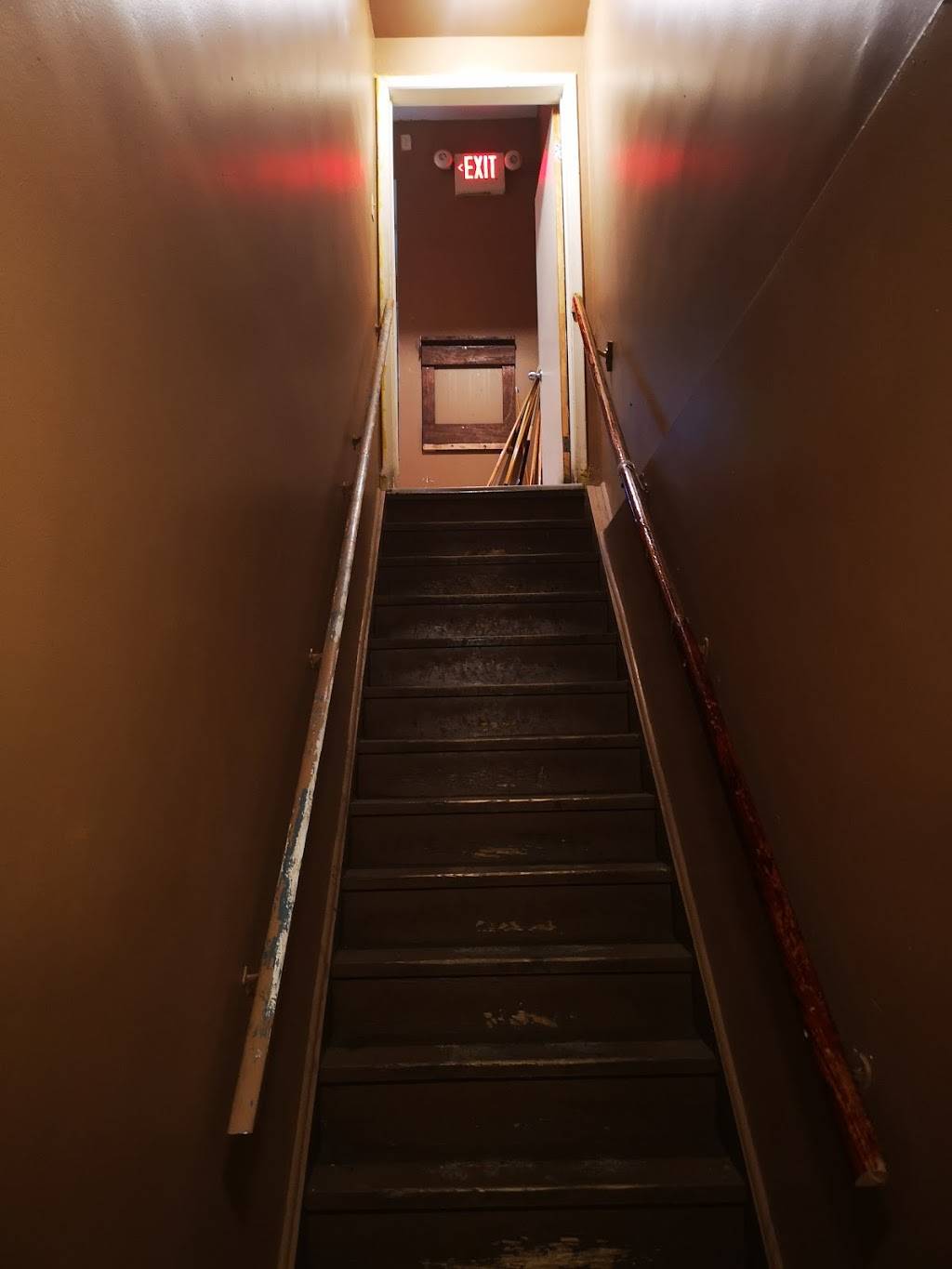 st.clair bar | restaurant | 1080 Victoria Park Ave, East York, ON M4B 2K3, Canada | 4167520000 OR +1 416-752-0000