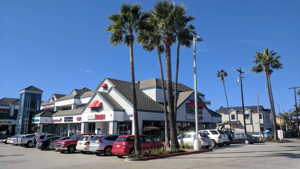Smashburger | restaurant | 409 N Pacific Coast Hwy Ste 110, Redondo Beach, CA 90277, USA | 3103474656 OR +1 310-347-4656