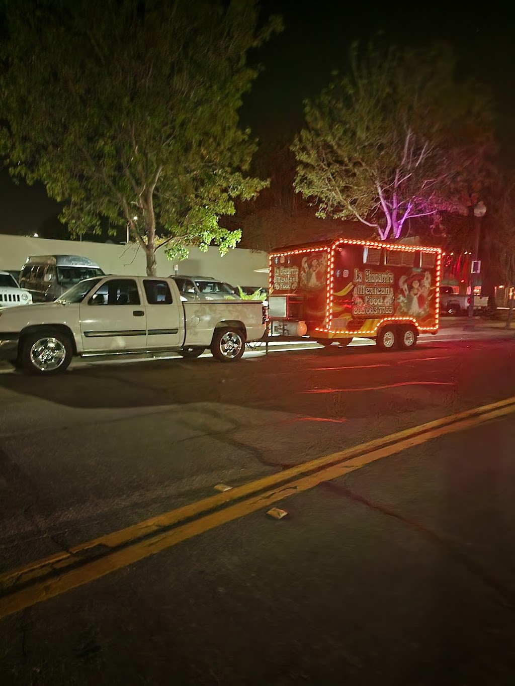 La chaparrita Mexican food | restaurant | 140 W 4th St, Oxnard, CA 93030, USA | 8056637765 OR +1 805-663-7765