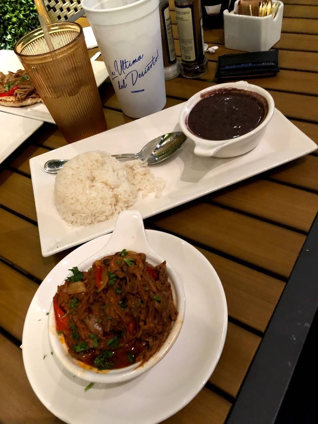 Latin Cafe 2000 - Brickell | restaurant | 1053 Brickell Plaza, Miami, FL 33131, USA | 3056461400 OR +1 305-646-1400